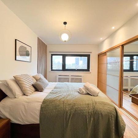 Lovely Two Bed Apartment In Finnieston Glasgow Bagian luar foto