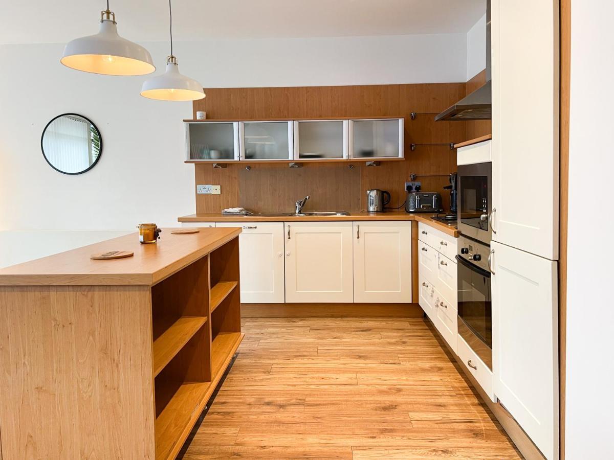 Lovely Two Bed Apartment In Finnieston Glasgow Bagian luar foto