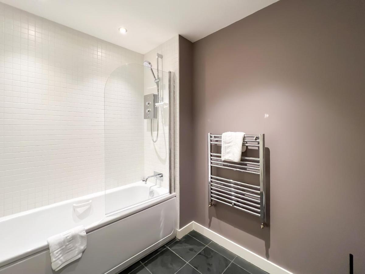 Lovely Two Bed Apartment In Finnieston Glasgow Bagian luar foto